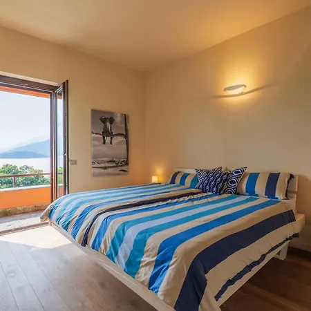 Casa Bella Vista Лавено