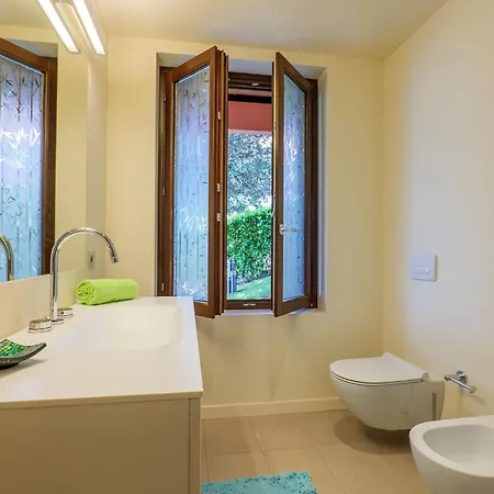 Casa Bella Vista Дом отдыха Лавено